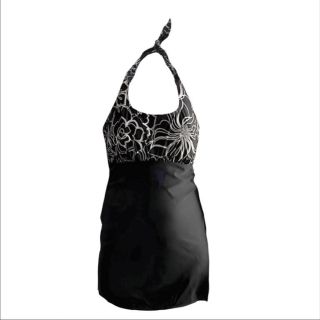 Pohyb a cvičení ve vodě umožňují lidem s pohybovým omezením provádět cviky a hýbat se tak, jak mimo vodu nemohou. Plavání...